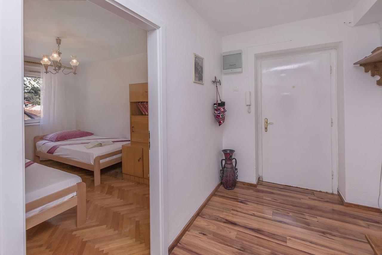 Apartment Nansy Omiš Kültér fotó
